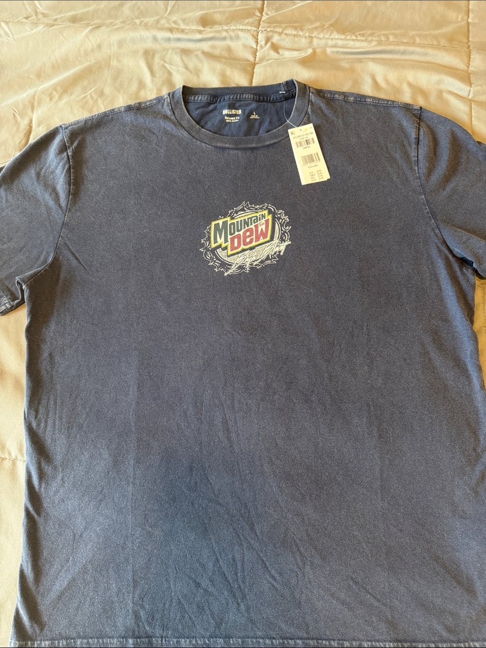 New Hollister Mountain Dew Baja Blast Graphic Tee – Washed Blue – Size L